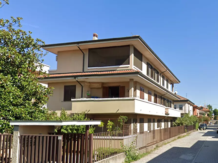 Immagine 5 di Appartamento in vendita  in Via Cesare Battisti a Rho