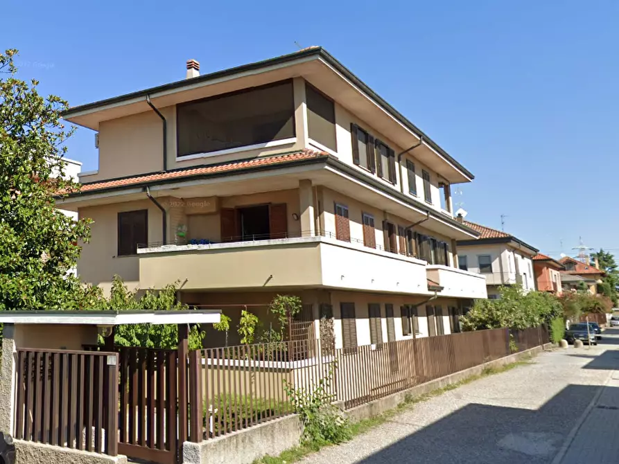 Immagine 6 di Appartamento in vendita  in Via Cesare Battisti a Rho