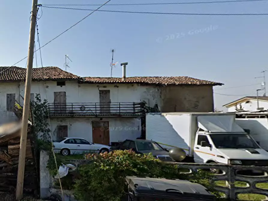 Immagine 2 di Casa indipendente in vendita  in Via Benvenuto Cellini a Castelnovo Di Sotto
