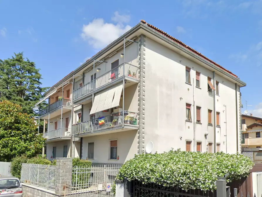 Immagine 3 di Appartamento in vendita  in Via Enrico Fermi a Senago