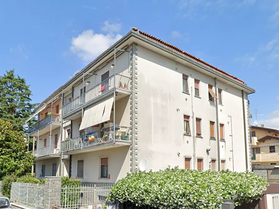 Immagine 5 di Appartamento in vendita  in Via Enrico Fermi a Senago