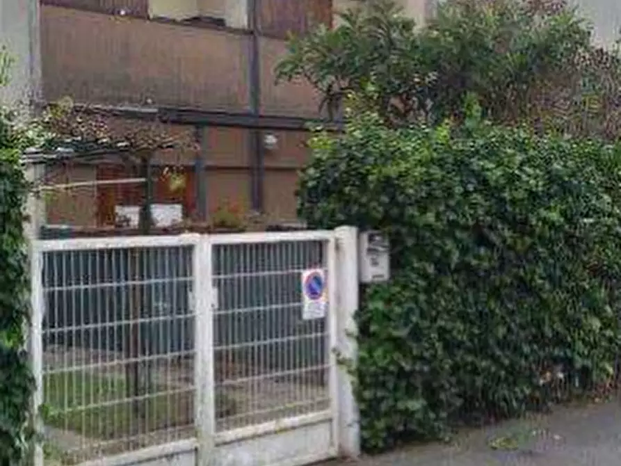 Immagine 6 di Villetta a schiera in vendita  in Via Dante Alighieri a Cesate