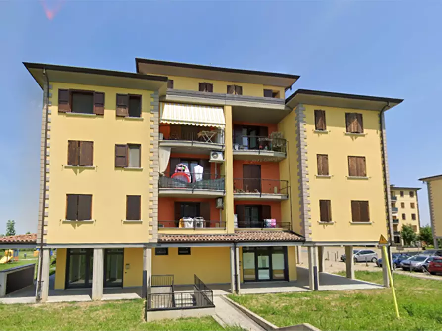 Immagine 5 di Negozio in vendita  in Piazzale Ventisette Gennaio a Casalgrande