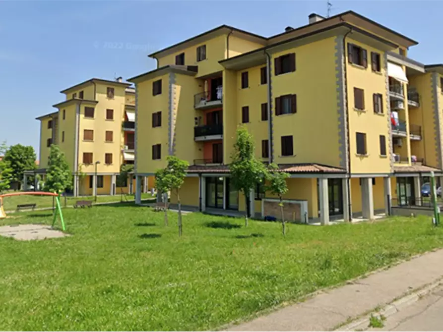 Immagine 17 di Negozio in vendita  in Piazzale Ventisette Gennaio a Casalgrande