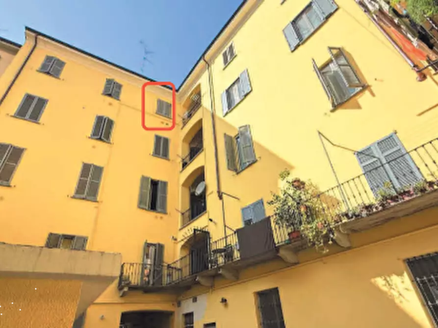 Immagine 3 di Appartamento in vendita  in Via Ascanio Sforza a Milano