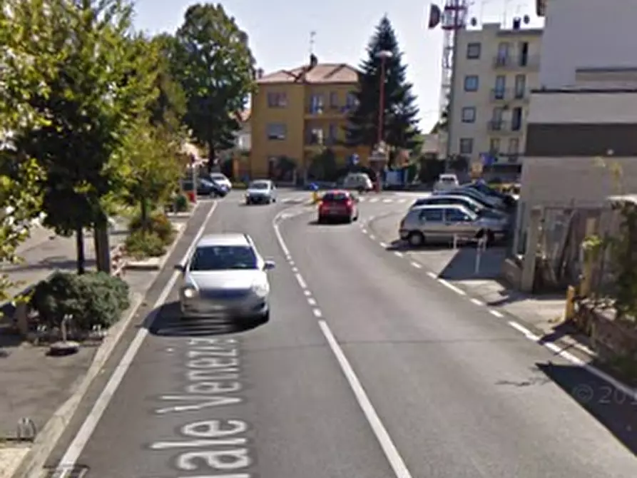 Immagine 9 di Appartamento in vendita  in Viale Venezia Giulia a Cormons