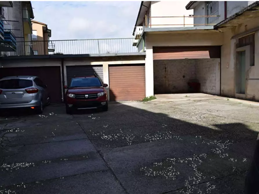 Immagine 15 di Appartamento in vendita  in Viale Venezia Giulia a Cormons