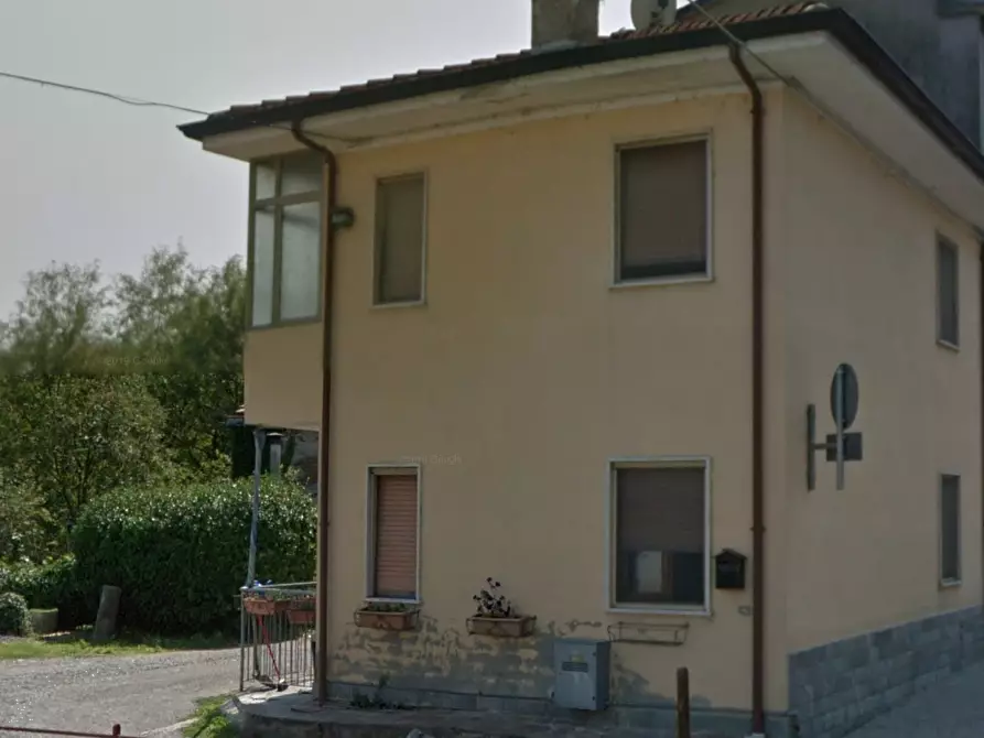 Immagine 2 di Casa indipendente in vendita  in Via Roma a Piozzano
