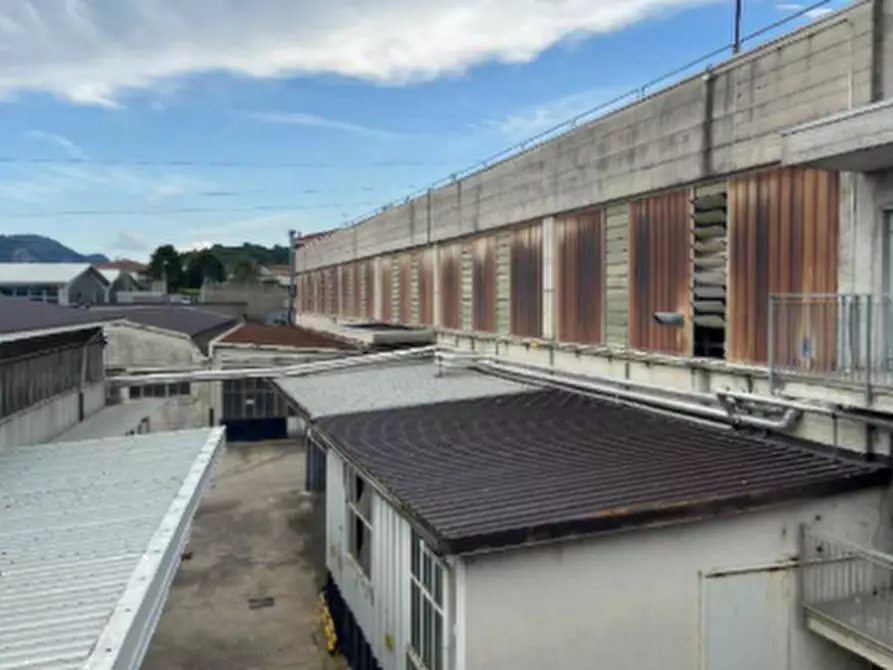 Immagine 5 di Capannone industriale in vendita  in Via Don Satiro Stucchi a Valgreghentino