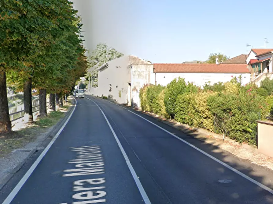 Immagine 5 di Garage in vendita  in Via Riviera Giacomo Matteotti a Badia Polesine