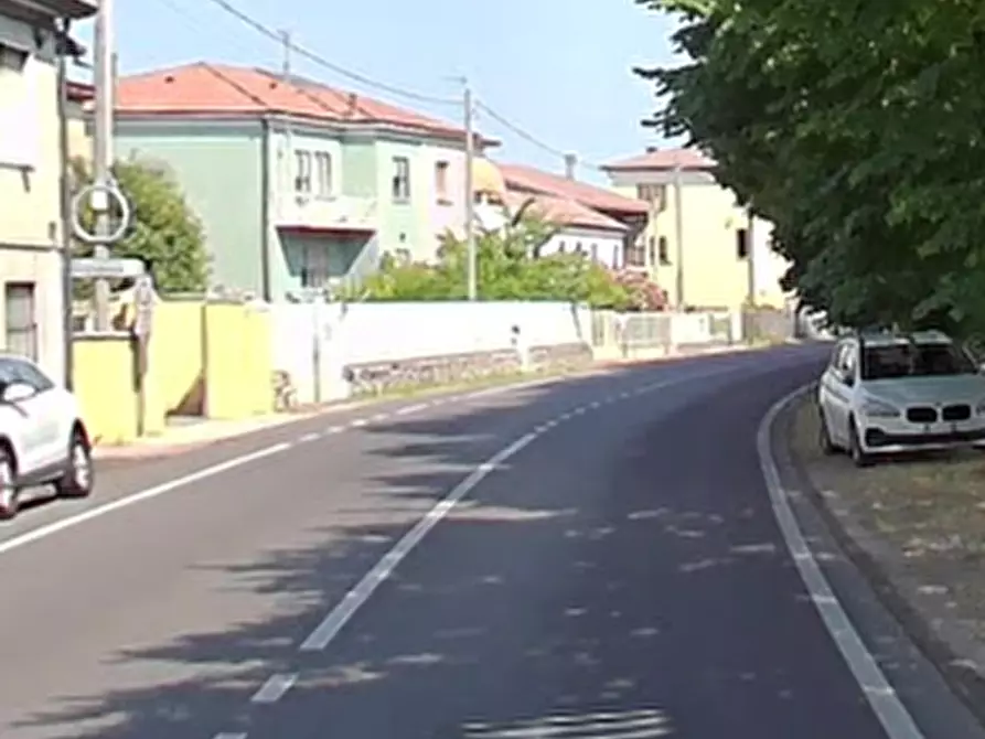 Immagine 5 di Garage in vendita  in Via Riviera Giacomo Matteotti a Badia Polesine