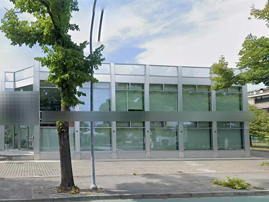 Immagine 9 di Stabile in vendita  in Via Bertini a Forli'