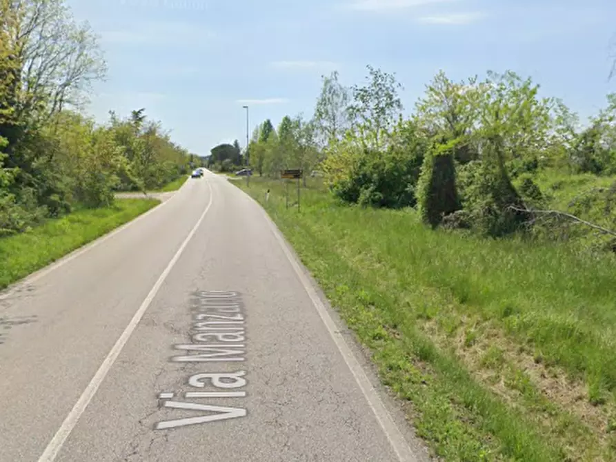 Immagine 6 di Capannone industriale in vendita  in Via Manzano a Premariacco