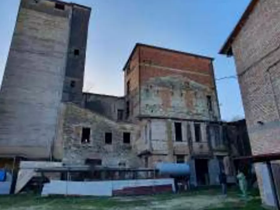 Immagine 1 di Stabile in vendita  in Via del Molino a Castrocaro Terme E Terra Del Sole