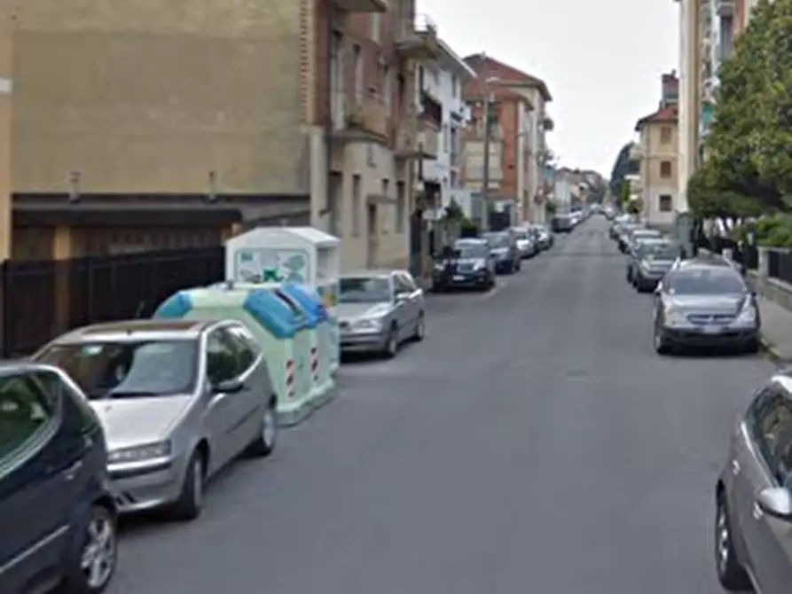 Immagine 6 di Magazzino in vendita  in Via Bolzano a Collegno