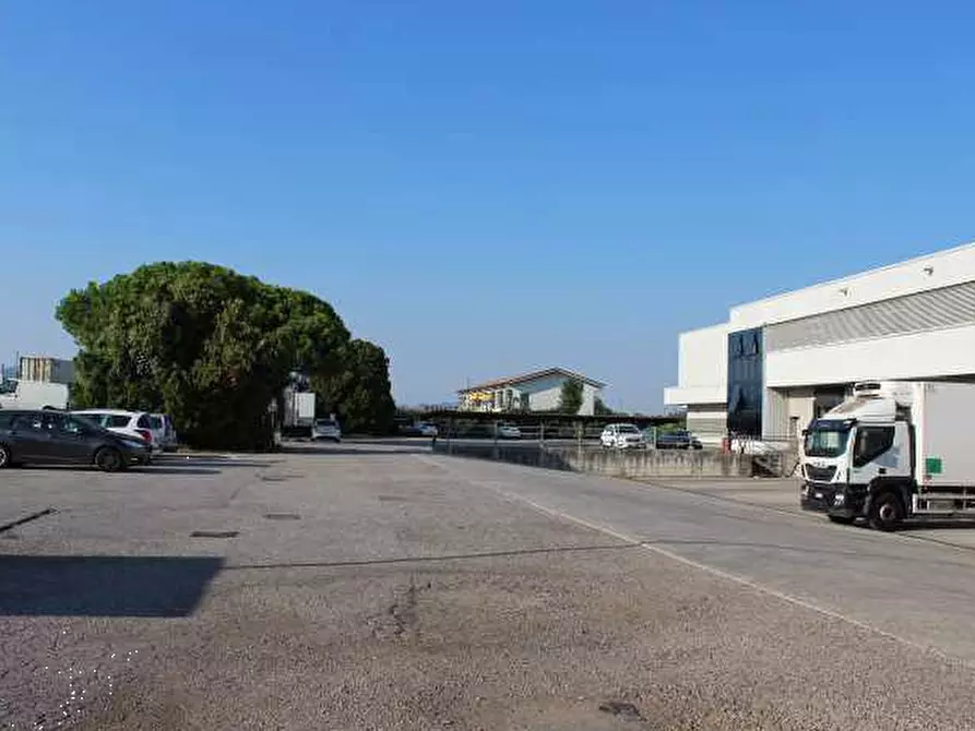 Immagine 9 di Capannone industriale in vendita  in Via Rovignana a Monselice