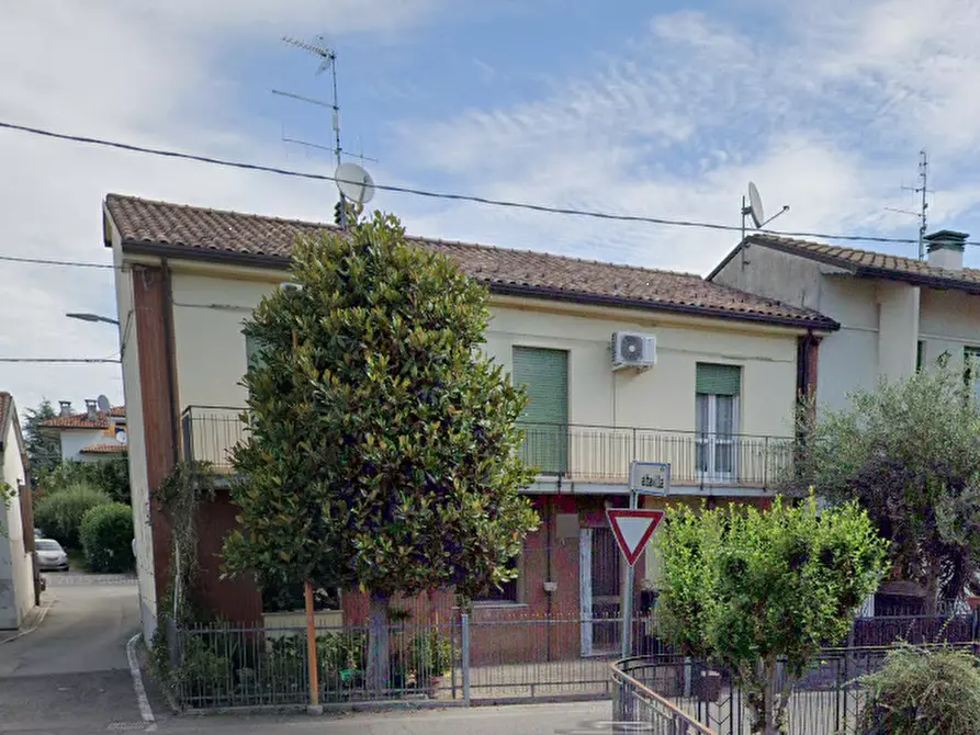 Immagine 3 di Appartamento in vendita  in Via Asiago  a Cesena