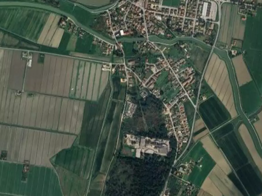 Immagine 1 di Porzione di casa in vendita  in Viale Rimembranze a Mesola