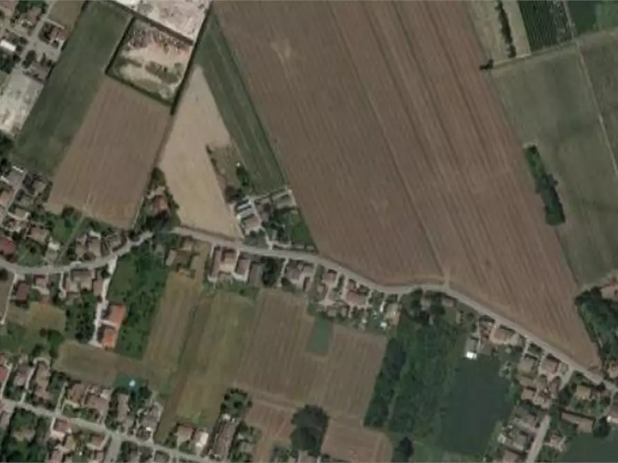 Immagine 12 di Terreno edificabile in vendita  in Via Correggio a Bondeno
