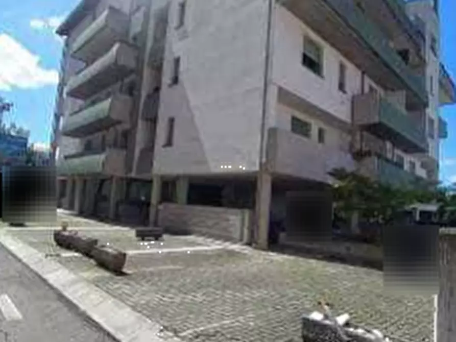 Immagine 1 di Garage in vendita  in Via Portello a Rovigo