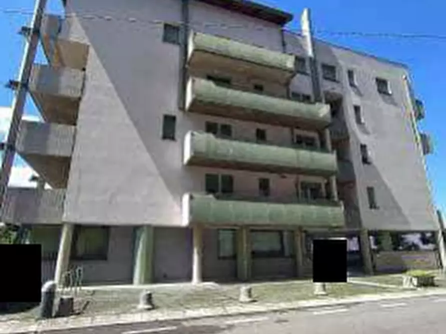 Immagine 4 di Garage in vendita  in Via Portello a Rovigo