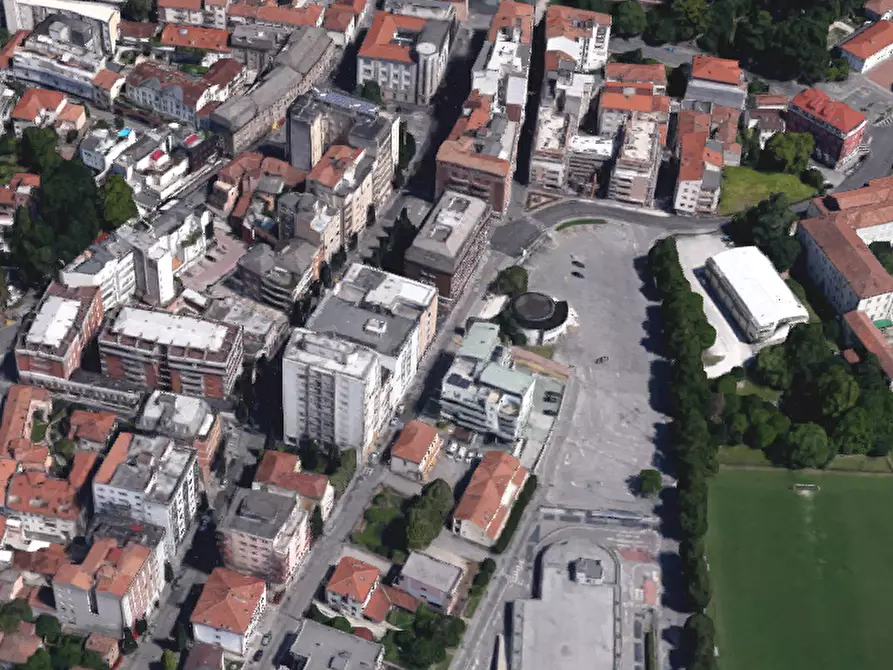 Immagine 10 di Garage in vendita  in Via Portello a Rovigo