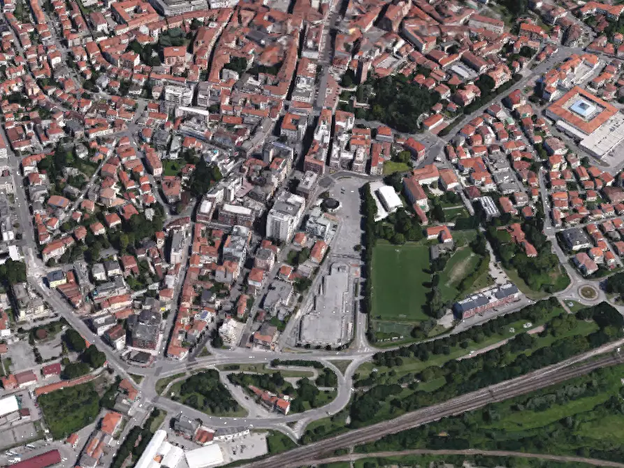 Immagine 11 di Garage in vendita  in Via Portello a Rovigo