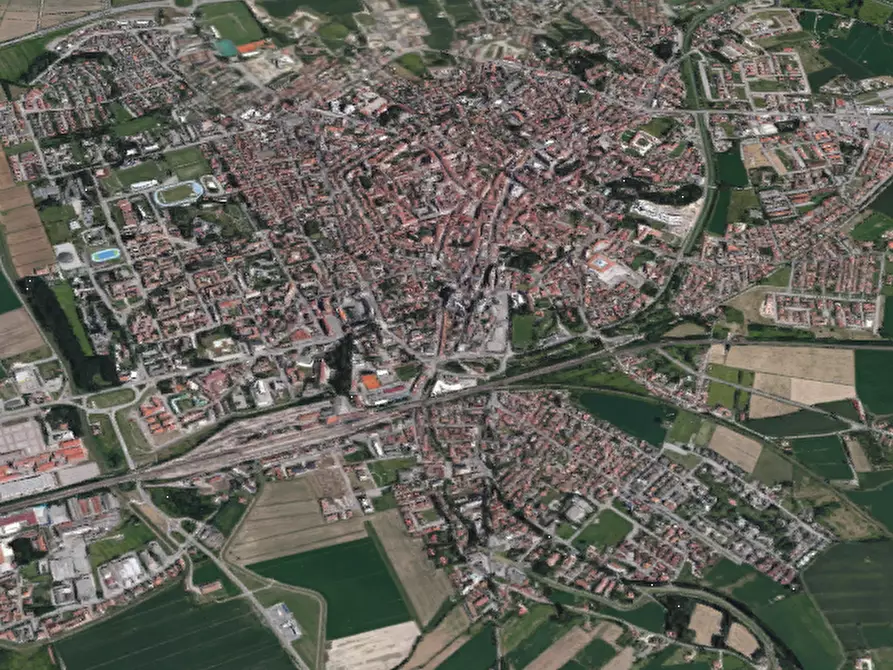 Immagine 12 di Garage in vendita  in Via Portello a Rovigo