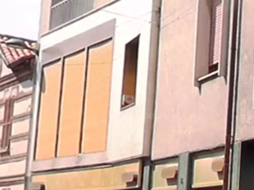 Immagine 7 di Stabile in vendita  in Via Dante Alighieri a Trezzo Sull'adda