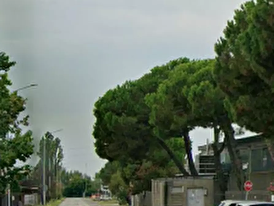 Immagine 3 di Laboratorio in vendita  in Via Staffora a Opera