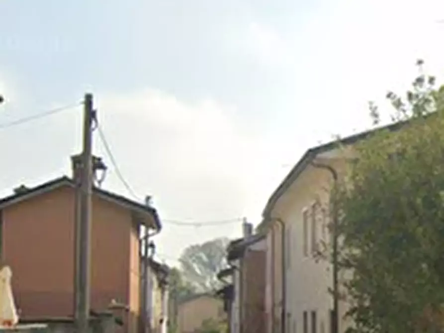 Immagine 4 di Garage in vendita  in Via Trento e Trieste a Villanterio