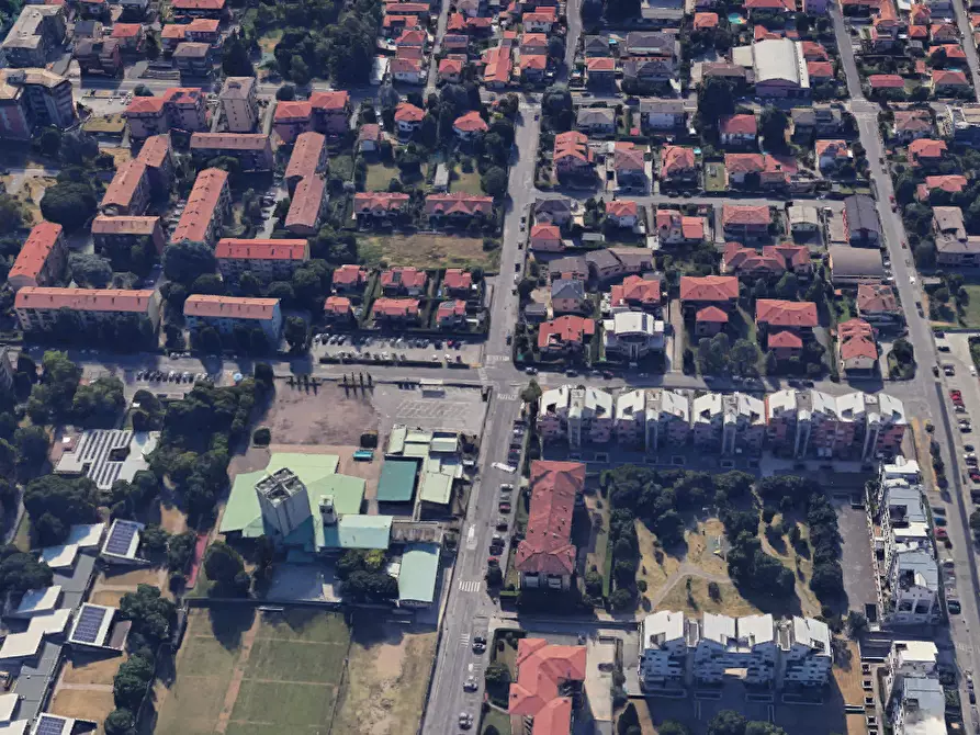 Immagine 12 di Garage in vendita  in Via Alessandro Volta a Cassano D'adda