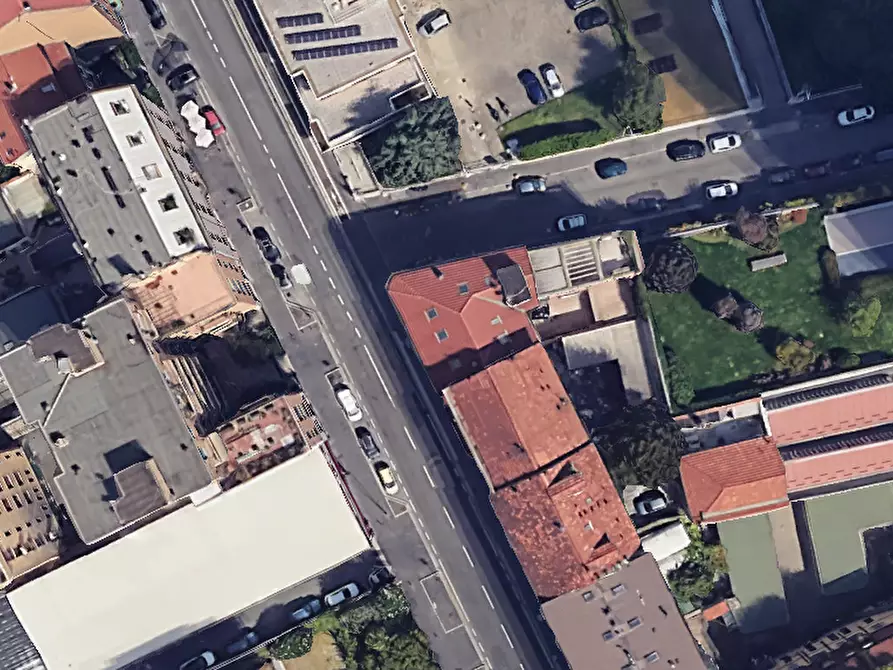 Immagine 5 di Garage in vendita  in Via Carlo Imbonati a Milano