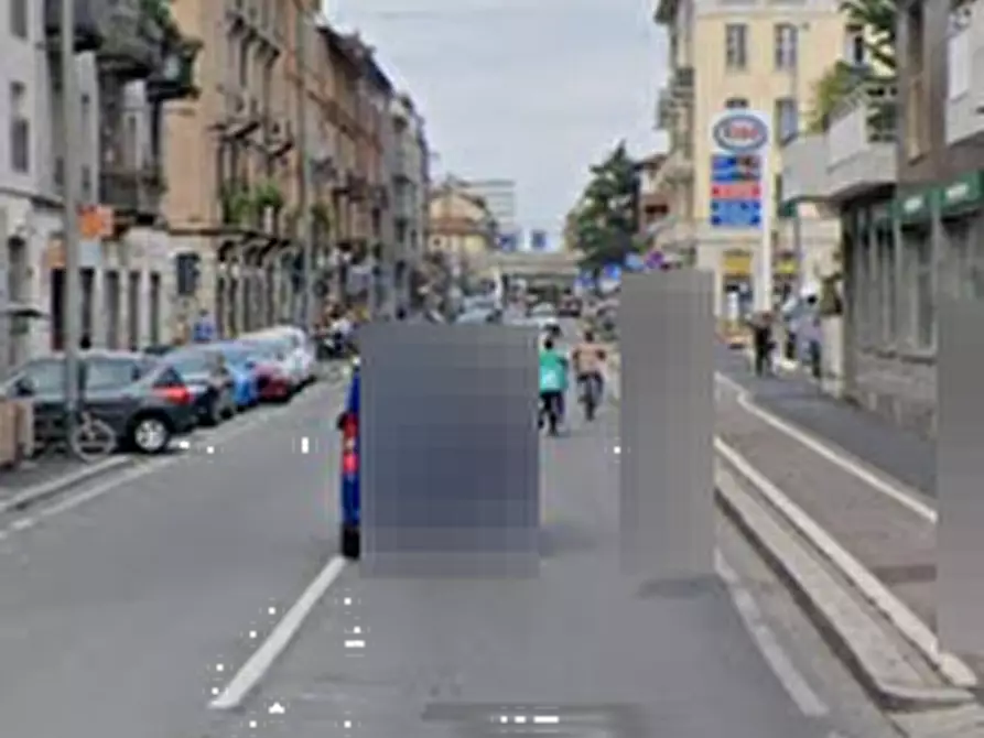 Immagine 7 di Garage in vendita  in Via Carlo Imbonati a Milano