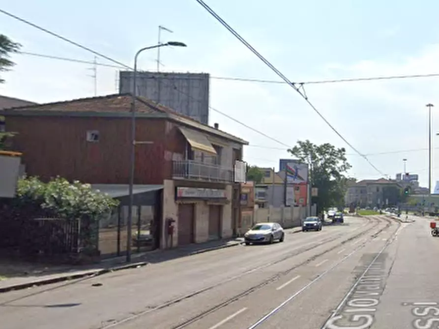 Immagine 13 di Appartamento in vendita  in Via Giovanni Battista Grassi a Milano