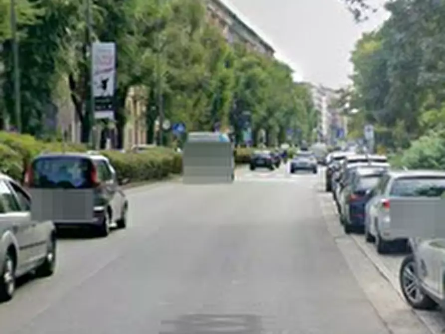 Immagine 6 di Magazzino in vendita  in V.le Beatrice d'Este a Milano