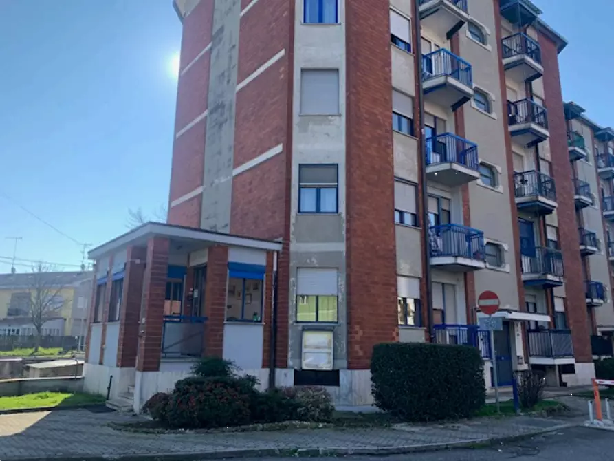 Immagine 3 di Appartamento in vendita  in Via Monte Bianco a Limbiate