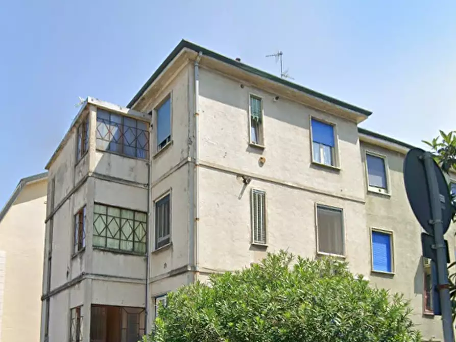 Immagine 4 di Appartamento in vendita  in Via dei Platani a Buccinasco