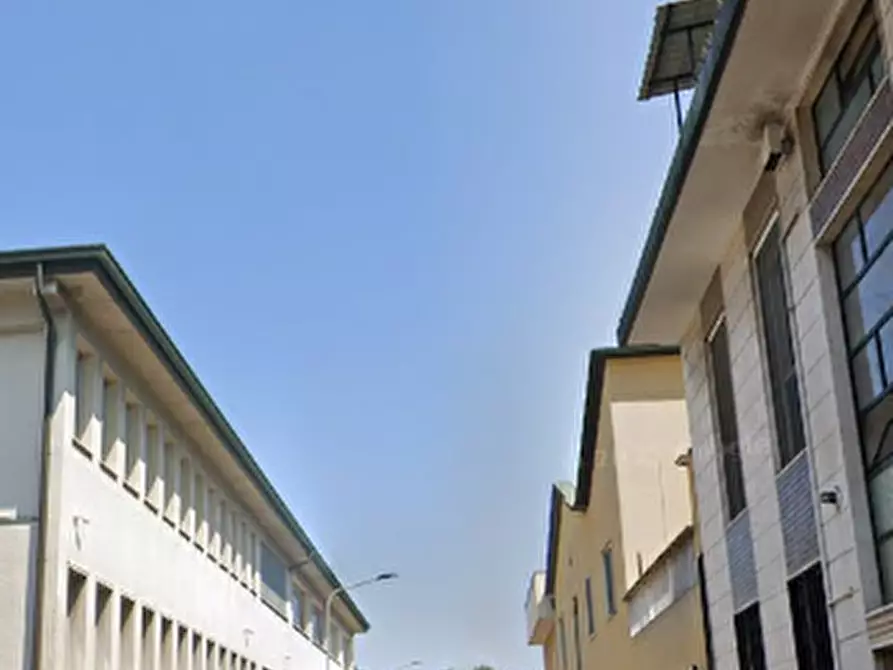 Immagine 6 di Appartamento in vendita  in Via dei Platani a Buccinasco