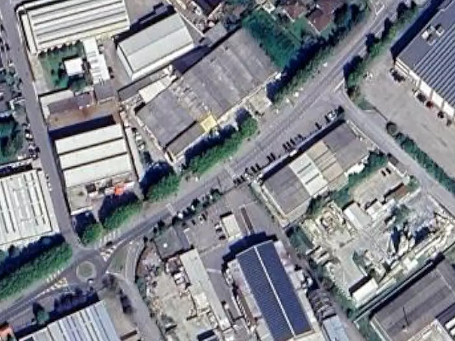 Immagine 2 di Posto auto in vendita  in Via Carlesca a Lacchiarella