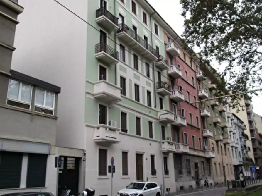 Immagine 2 di Appartamento in vendita  in Viale Certosa a Milano