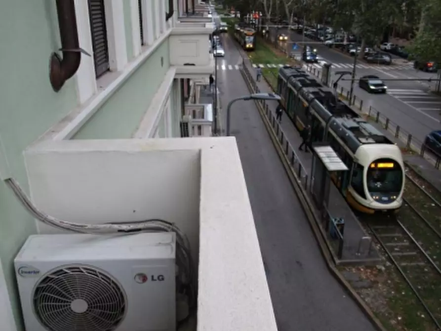 Immagine 6 di Appartamento in vendita  in Viale Certosa a Milano