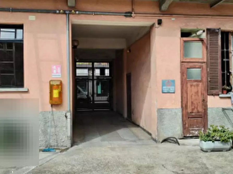 Immagine 3 di Appartamento in vendita  in Via Emilio de Marchi a Milano