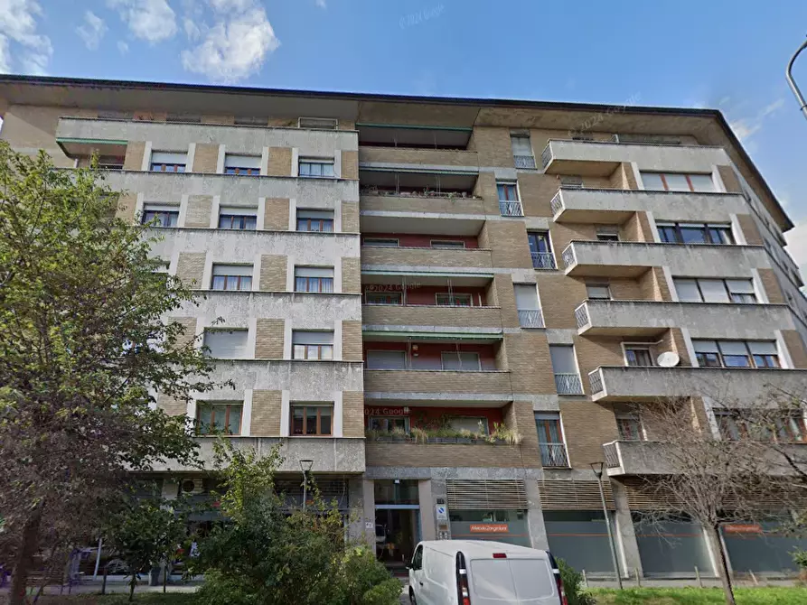 Immagine 3 di Appartamento in vendita  in Via Francesco Burlamacchi a Milano