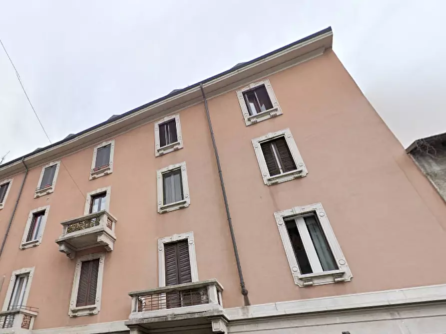 Immagine 14 di Appartamento in vendita  in Via Emilio de Marchi a Milano