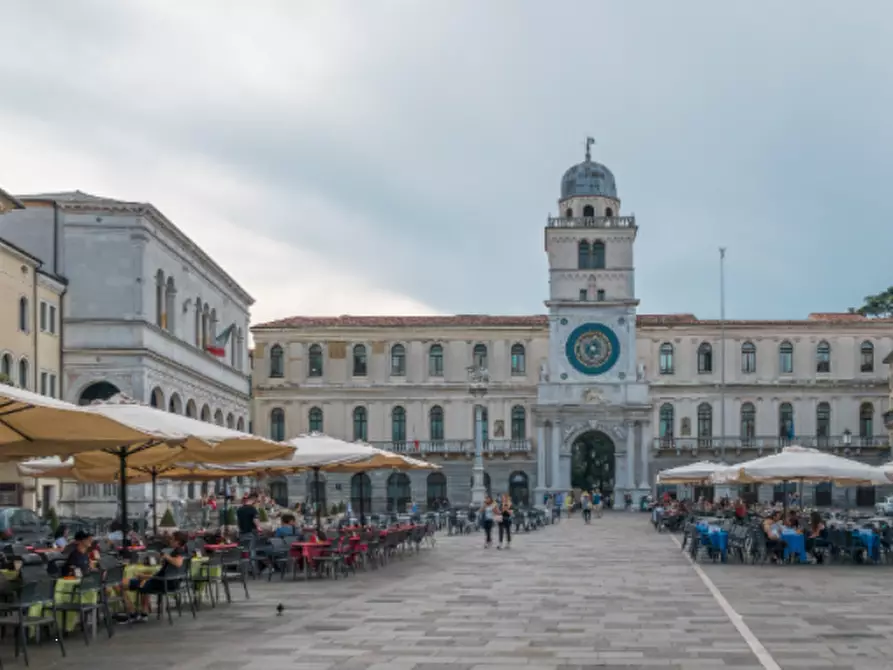 Immagine 9 di Appartamento in affitto  in Via Roma a Padova