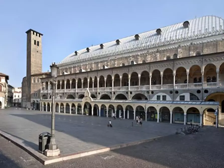 Immagine 13 di Appartamento in affitto  in Via Roma a Padova