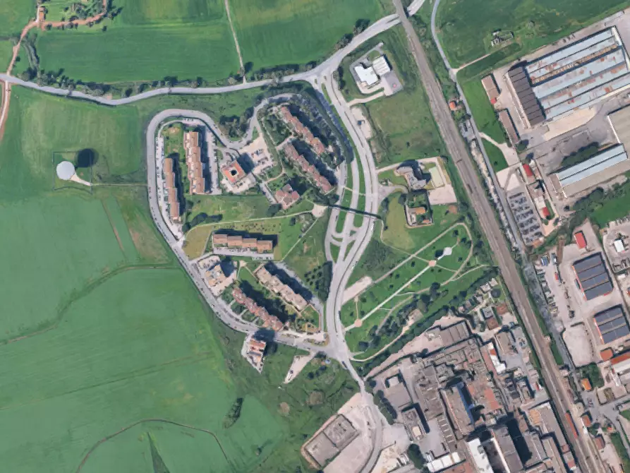 Immagine 2 di Garage in vendita  in Piazza Pier Luigi Nervi a Pomezia