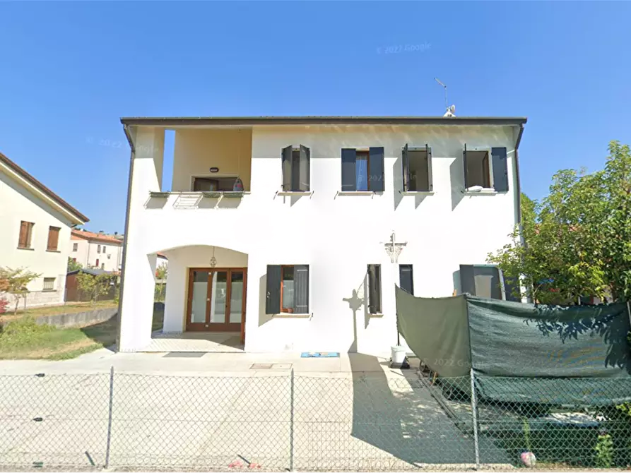Immagine 4 di Villa in vendita  in Via San Girolamo a Nervesa Della Battaglia