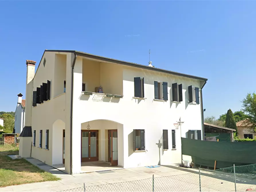 Immagine 8 di Villa in vendita  in Via San Girolamo a Nervesa Della Battaglia